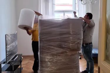 Ukázka stěhování nábytku